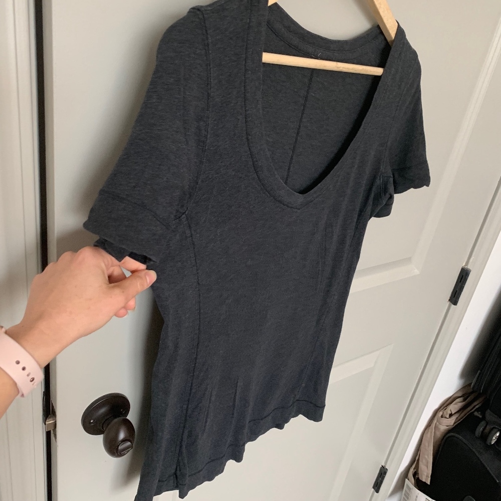 Lululemon Gray Heathered T-Shirt (S)